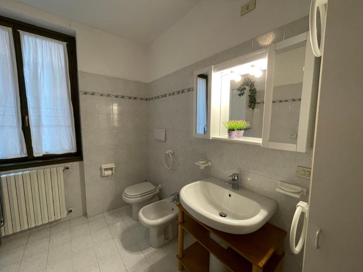 Cozy Apartment With Private Parking On Domaso'S Lakeside - Larihome A09 Εξωτερικό φωτογραφία